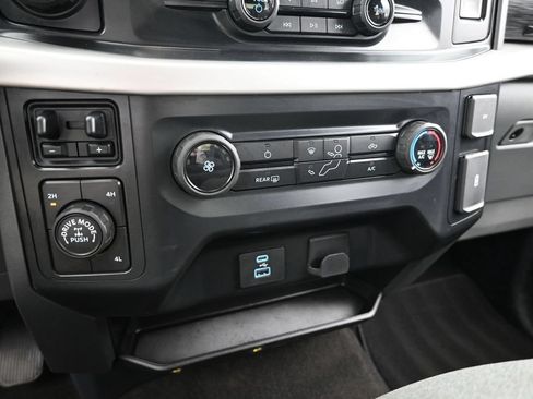 Used 2022 Ford F150 XLT w/ Trailer Tow Package AWD/4WD image 8