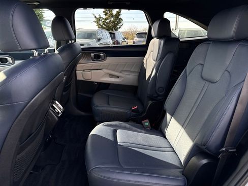 Certified 2023 Kia Sorento SX Prestige image 15