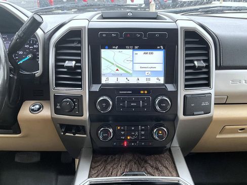 Used 2019 Ford F250 Lariat w/ Lariat Ultimate Package image 14