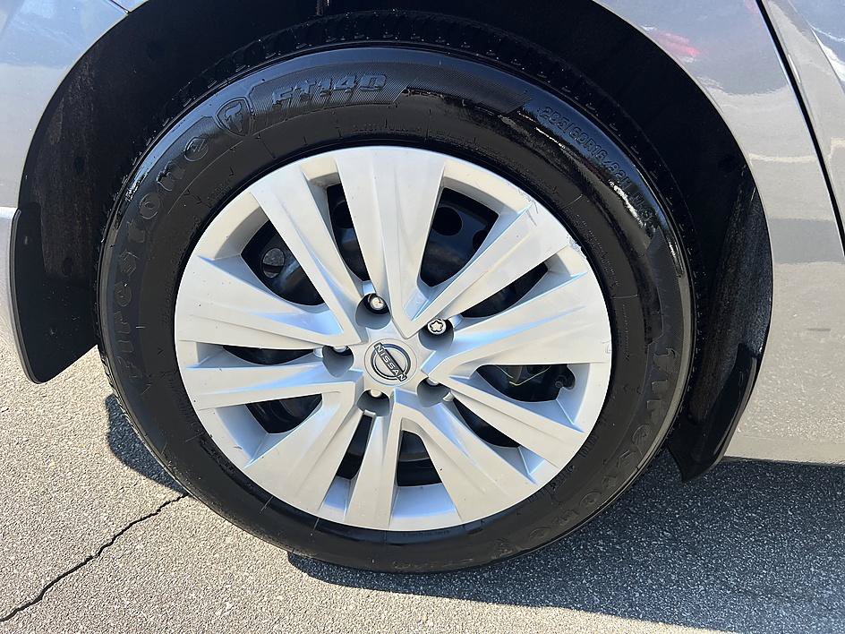 Certified 2025 Nissan Sentra S FWD image 11