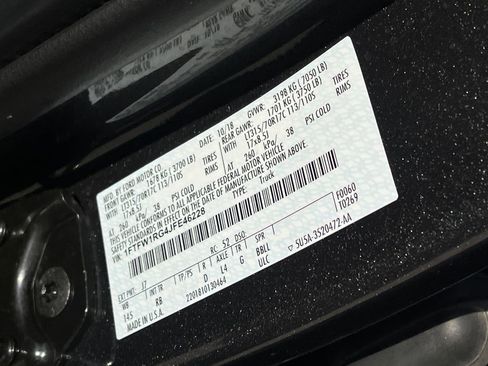 Used 2018 Ford F150 Raptor w/ Equipment Group 802A Luxury image 33