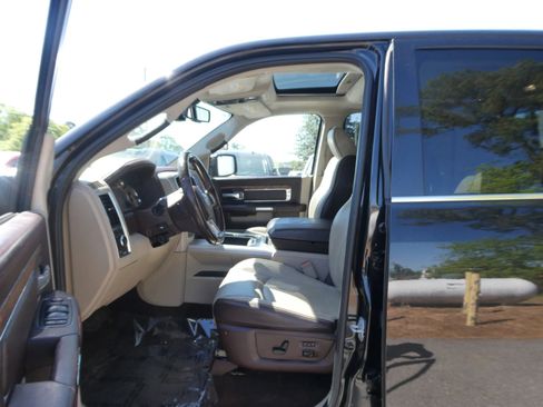 Used 2018 RAM 1500 Laramie Longhorn w/ Longhorn Southfork Package image 14