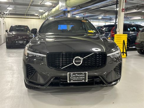 Certified 2023 Volvo XC60 T8 Plus w/ Climate Package image 6