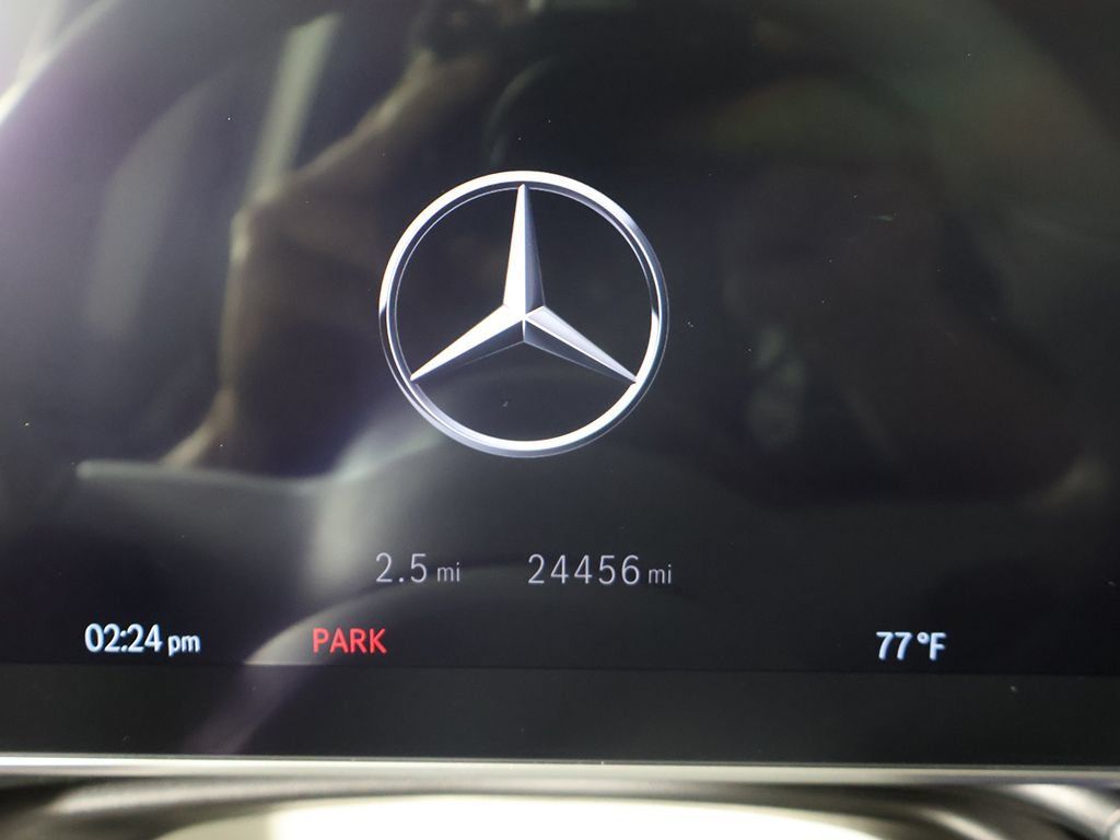 Used 2023 Mercedes-Benz EQE 350+ 4MATIC SUV w/ Exclusive Trim Package image 43