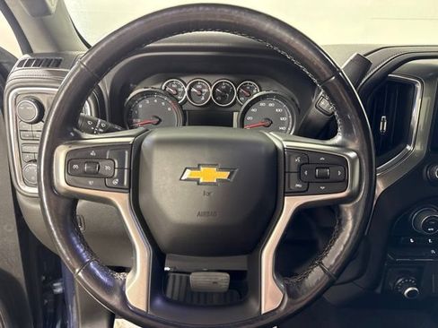 Used 2021 Chevrolet Silverado 1500 LT AWD/4WD image 18