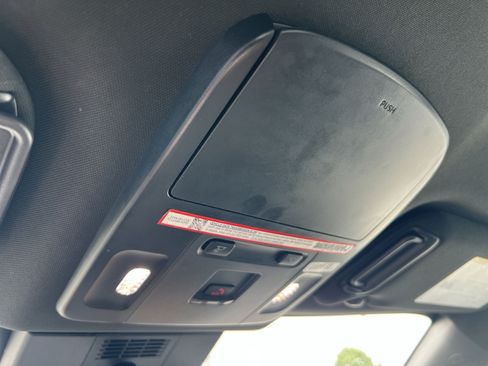 Used 2025 Toyota Camry SE FWD image 29