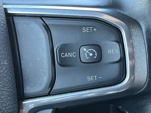 Used 2023 RAM 1500 Laramie image 31