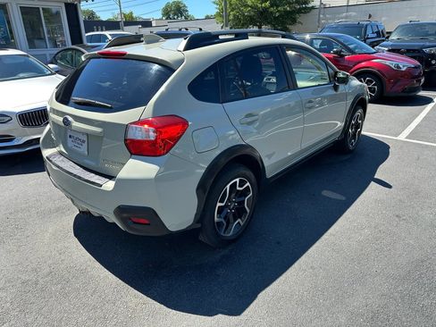 Used 2016 Subaru Crosstrek 2.0i Limited AWD/4WD image 7