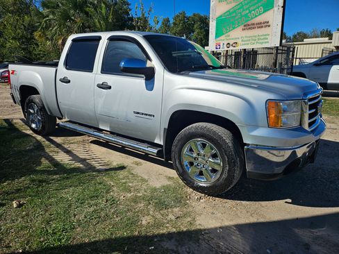 Used 2013 GMC Sierra 1500 SLE w/ Power Tech Package image 3