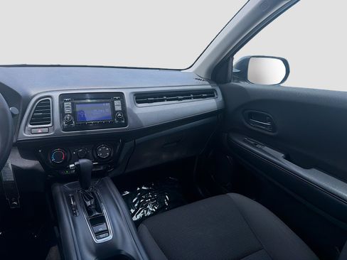 Used 2021 Honda HR-V LX image 19