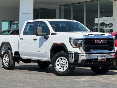 New 2026 GMC Sierra 2500 Pro image 2