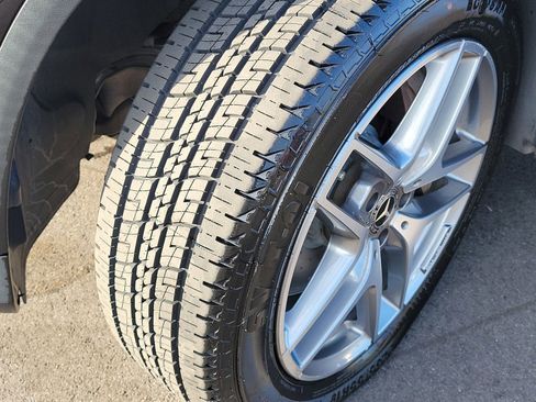 Used 2019 Mercedes-Benz GLC 300 image 11