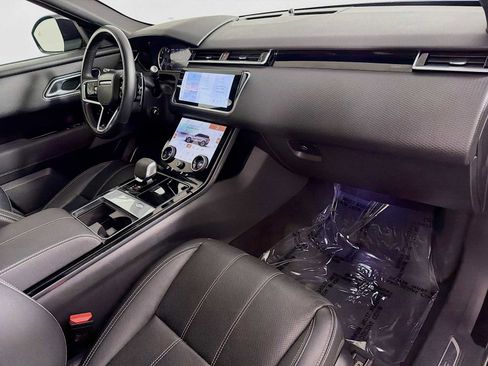 Used 2022 Land Rover Range Rover Velar R-Dynamic S image 29