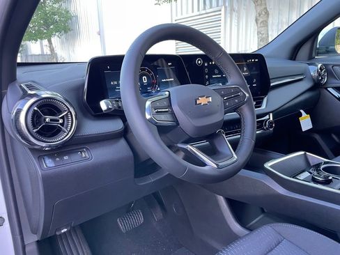 New 2026 Chevrolet Equinox LT image 10