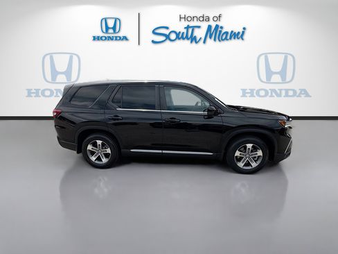 Used 2024 Honda Pilot EX-L image 8