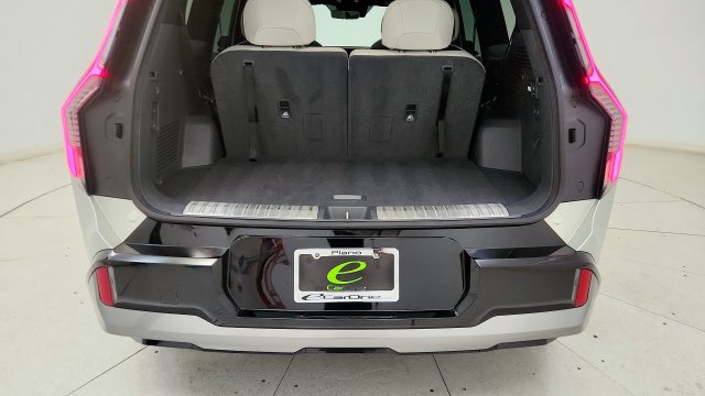 Used 2024 Kia EV9 GT-Line AWD/4WD image 28