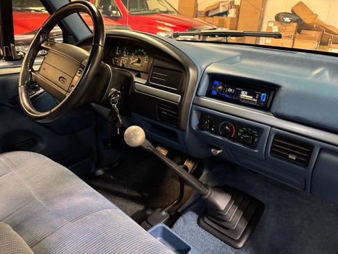 Used 1995 Ford F150 4x4 Regular Cab image 4