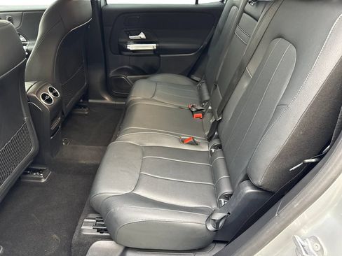 Used 2023 Mercedes-Benz EQB 300 4MATIC w/ Exclusive Package image 31