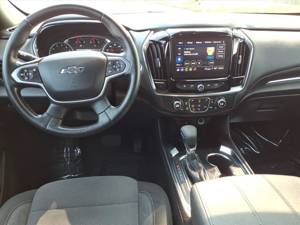 Used 2023 Chevrolet Traverse LT w/ Midnight/Sport Edition AWD/4WD image 9