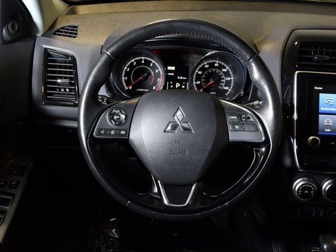 Used 2020 Mitsubishi Outlander Sport SE AWD/4WD image 17