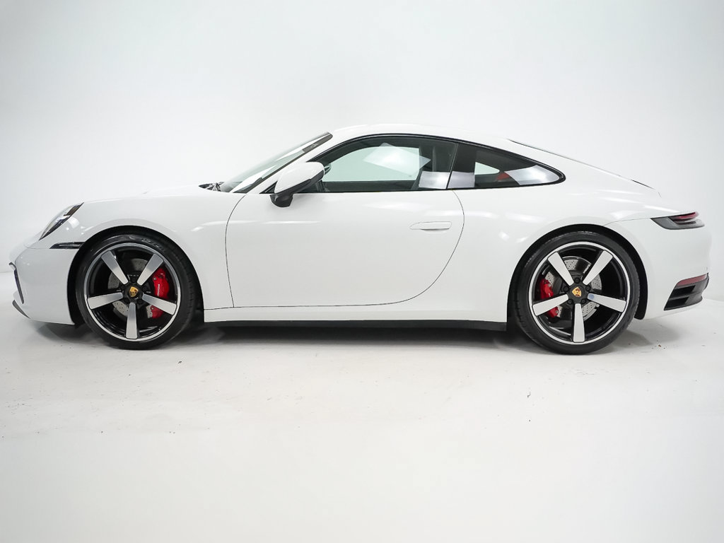 Used 2022 Porsche 911 Carrera S RWD image 2