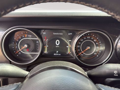 Used 2022 Jeep Gladiator Sport image 16