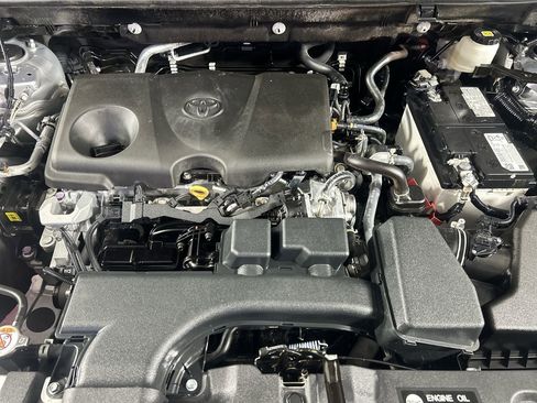Used 2023 Toyota RAV4 XLE Premium FWD image 10