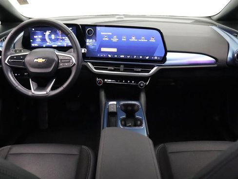 Certified 2024 Chevrolet Equinox EV LT FWD image 22