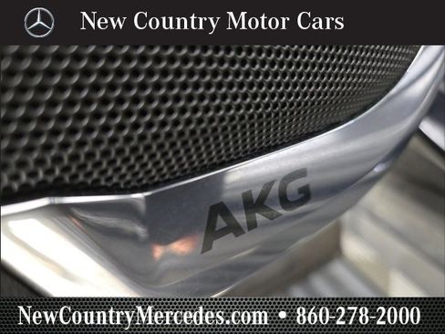 Used 2023 Cadillac Escalade Premium Luxury w/ Performance Package image 21