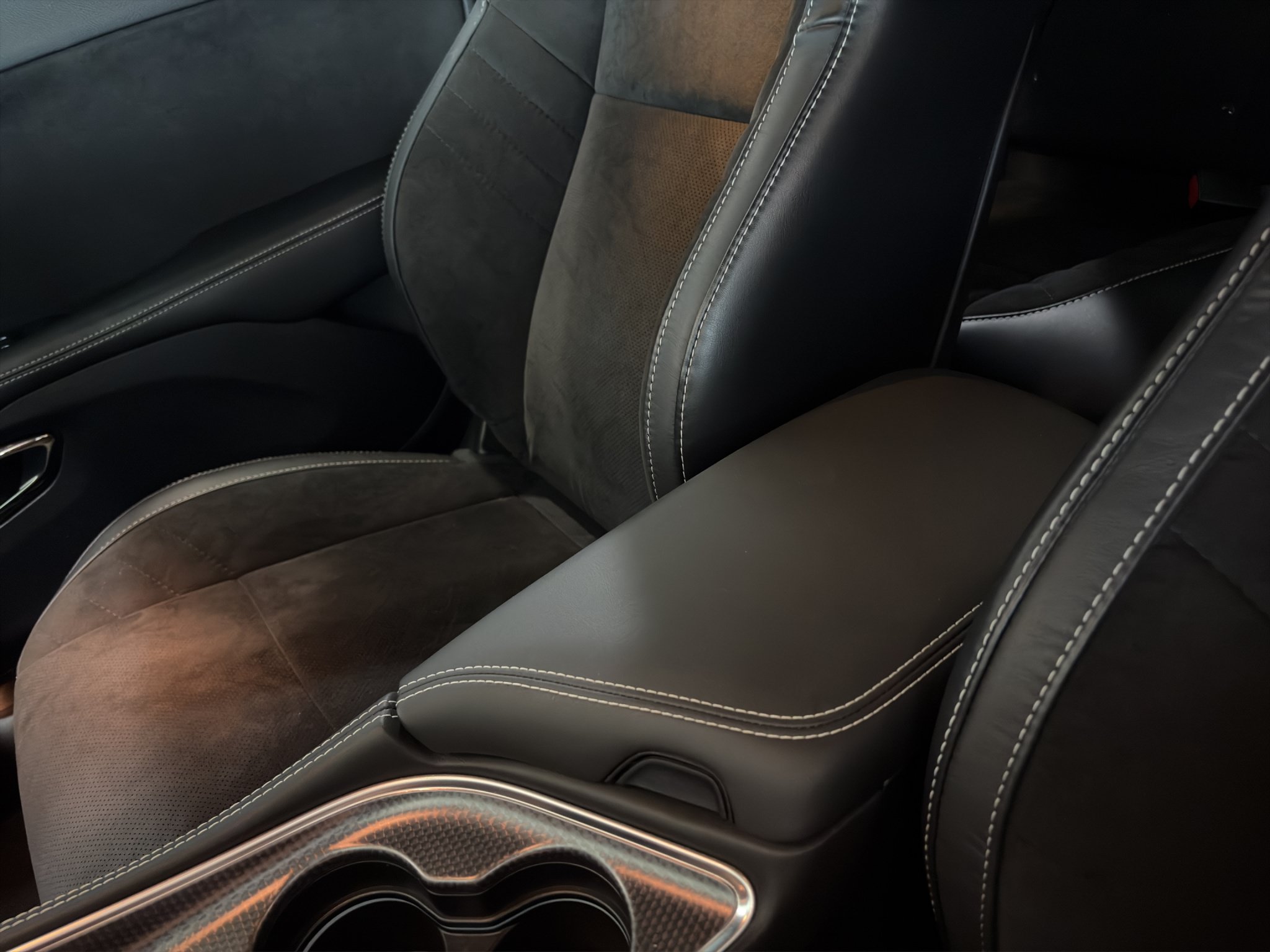 Used 2015 Dodge Challenger SRT Hellcat RWD image 20