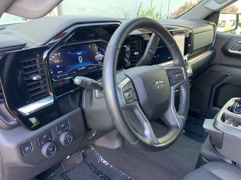 Used 2024 Chevrolet Silverado 1500 RST AWD/4WD image 2