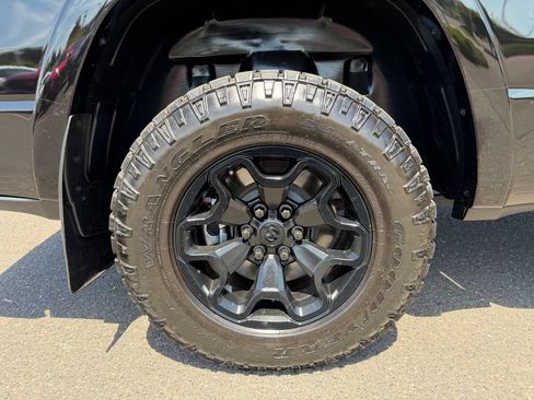 Used 2021 RAM 1500 Limited AWD/4WD image 9
