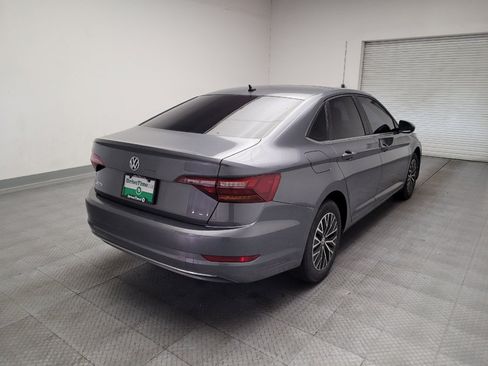 Used 2019 Volkswagen Jetta SE FWD image 9