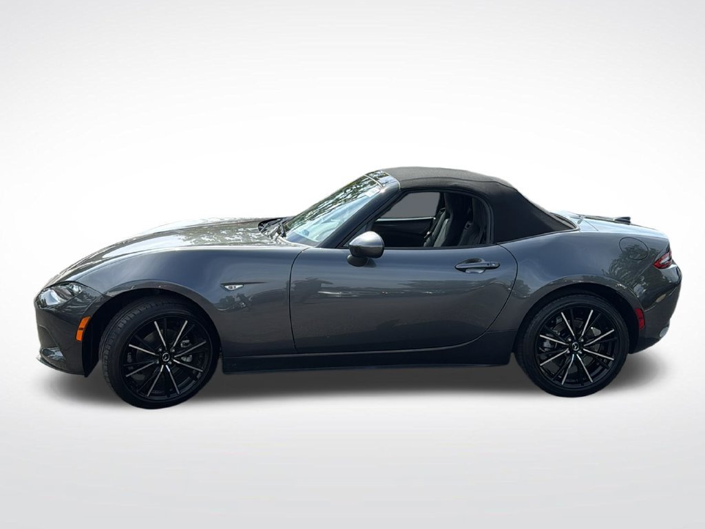 Used 2024 MAZDA MX-5 Miata Grand Touring RWD image 4