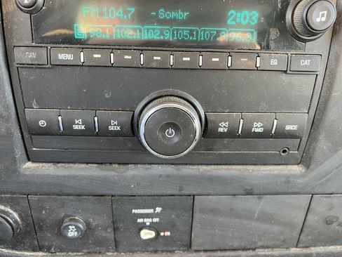 Used 2017 Chevrolet Express 3500 Work Van image 21