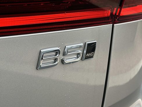 New 2026 Volvo XC60 B5 Plus w/ Protection Package Premier image 23