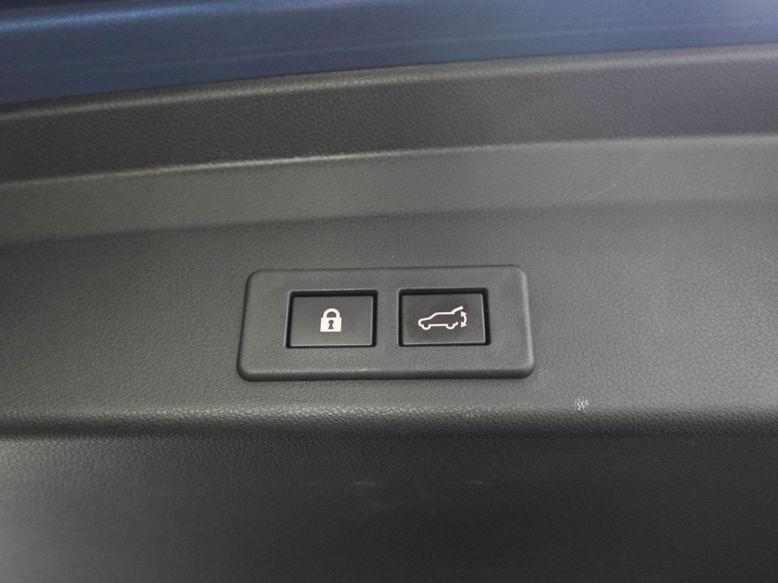 Used 2022 Subaru Ascent Touring AWD/4WD image 11