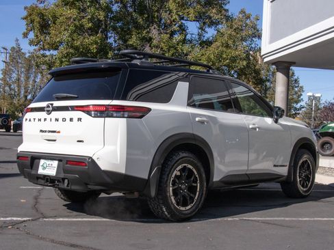 Used 2023 Nissan Pathfinder Rock Creek image 7