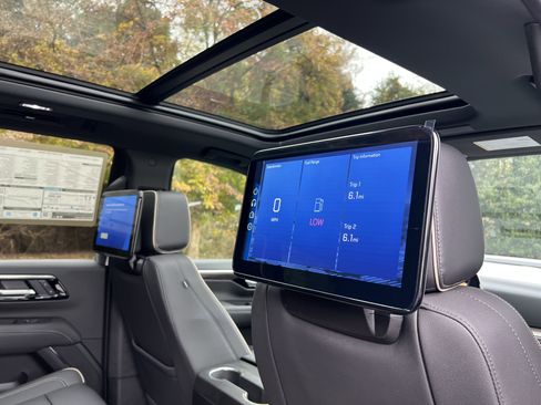 New 2026 Chevrolet Tahoe Premier image 35