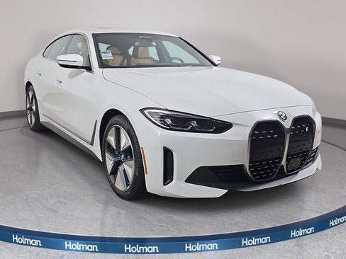 Used 2023 BMW i4 eDrive35 RWD image 4