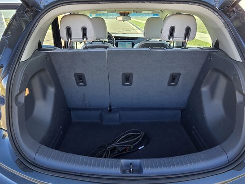 Used 2020 Chevrolet Bolt LT image 30