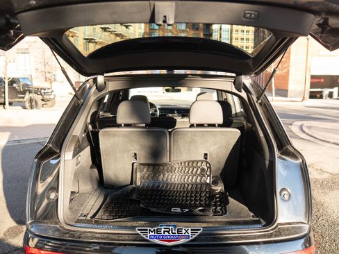 Used 2021 Audi Q7 3.0T Premium image 52