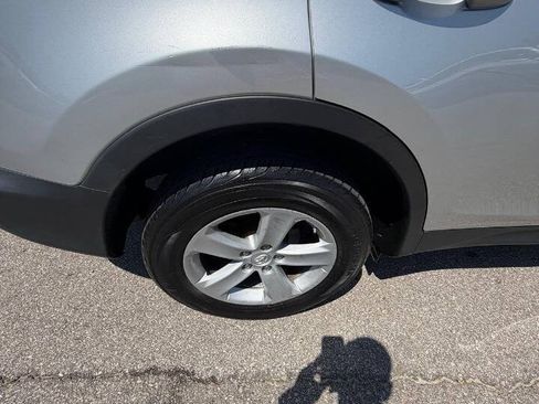 Used 2013 Toyota RAV4 XLE AWD/4WD image 44