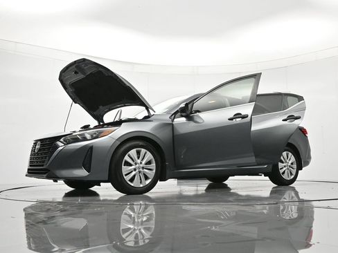 Used 2024 Nissan Sentra S FWD image 46