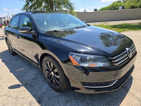 Used 2013 Volkswagen Passat 2.5 S FWD image 3