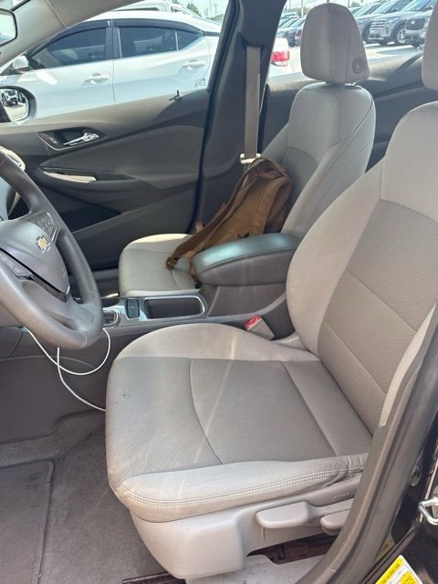 Used 2017 Chevrolet Cruze LT w/ RS Package FWD image 5