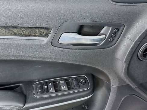 Used 2023 Chrysler 300 Touring L w/ Popular Equipment Group image 22