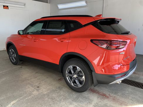 New 2025 Chevrolet Blazer LT image 4