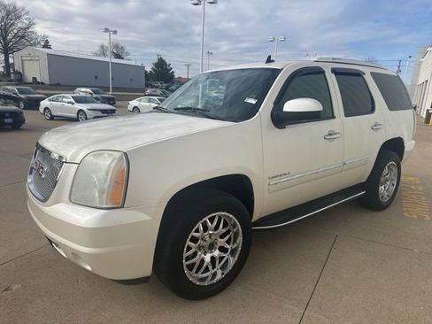 Used 2012 GMC Yukon Denali image 4
