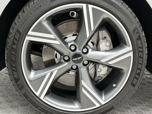 Certified 2025 Genesis GV80 3.5T Prestige image 10